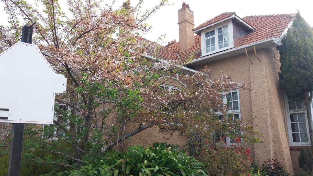 Chimneys B&B Oamaru Kültér fotó