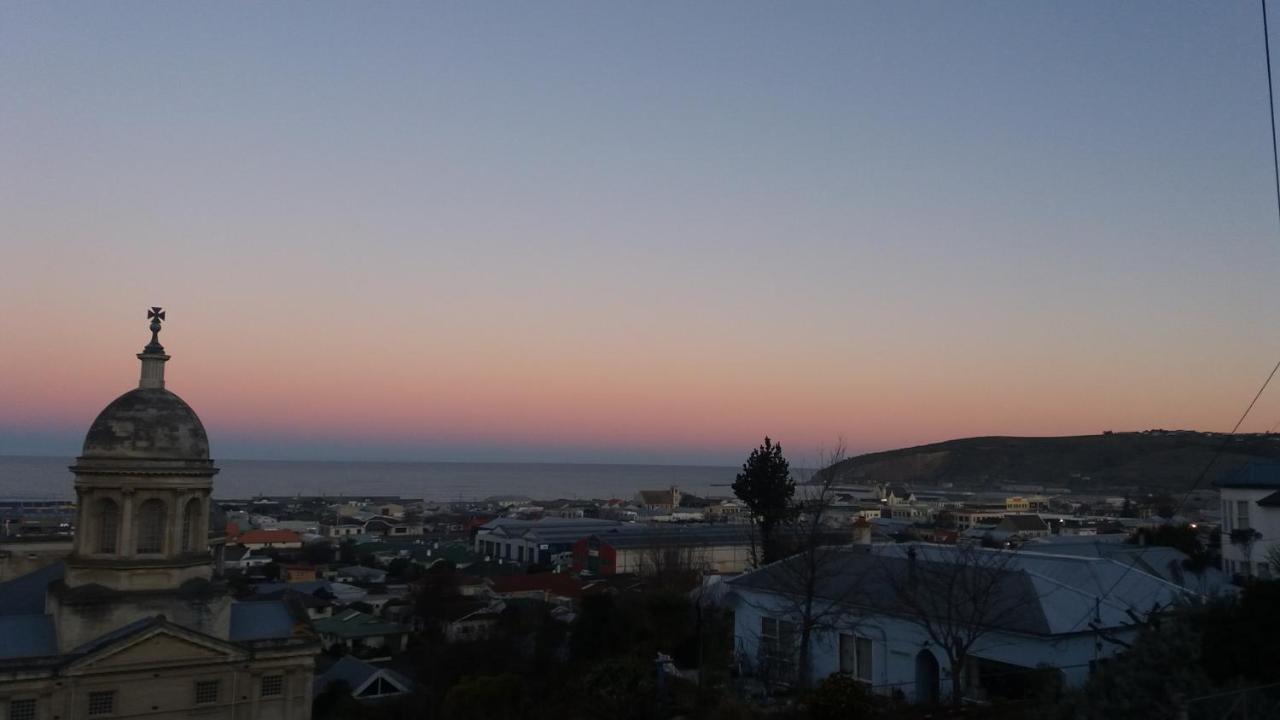 Chimneys B&B Oamaru Kültér fotó