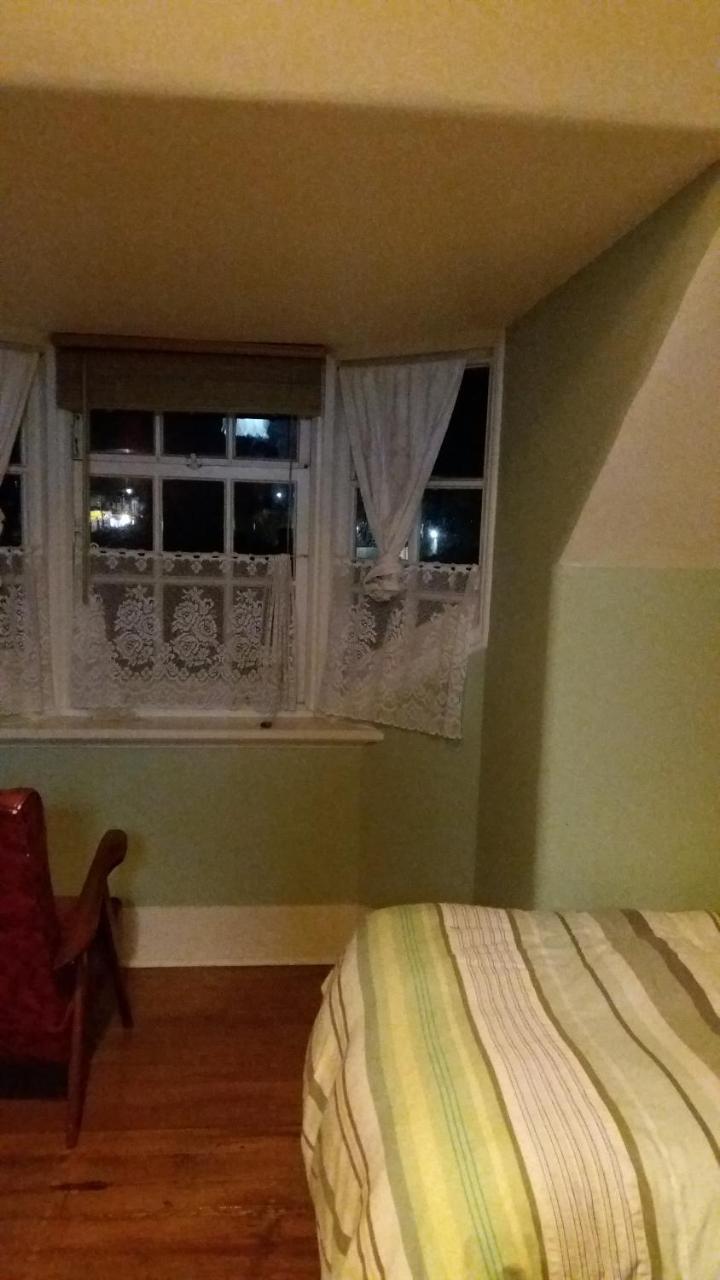 Chimneys B&B Oamaru Kültér fotó